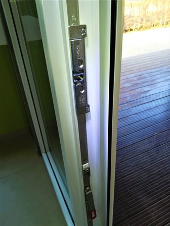 huzatzár -  kétsz. ajtóhoz - univ. - BK WSK 121